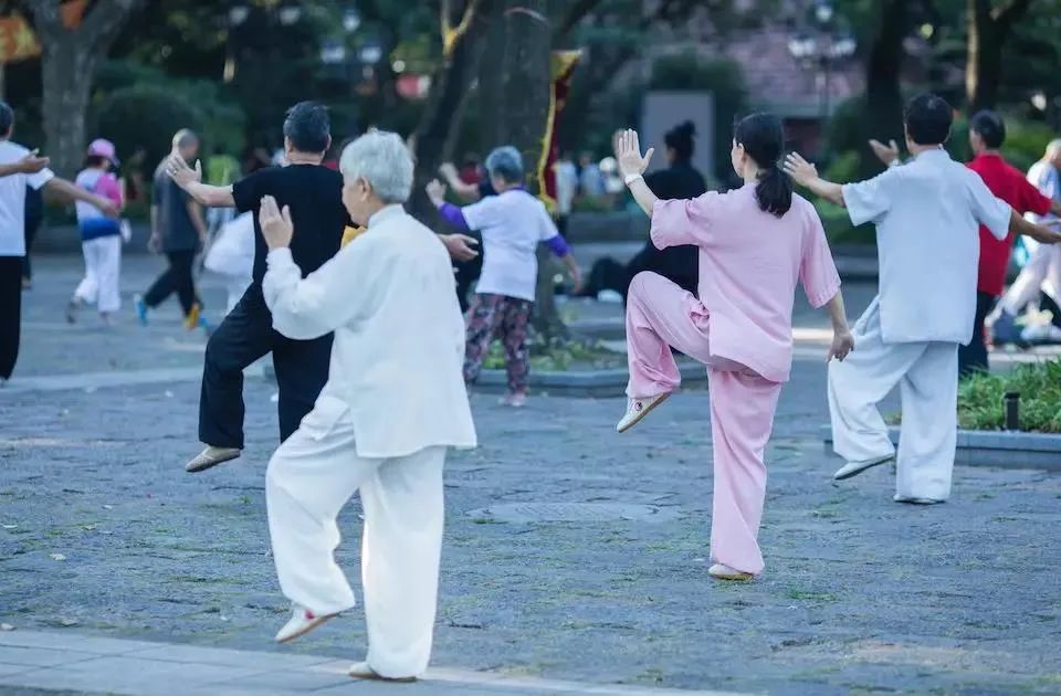 糖友如何科学运动控糖？早晨运动与傍晚运动