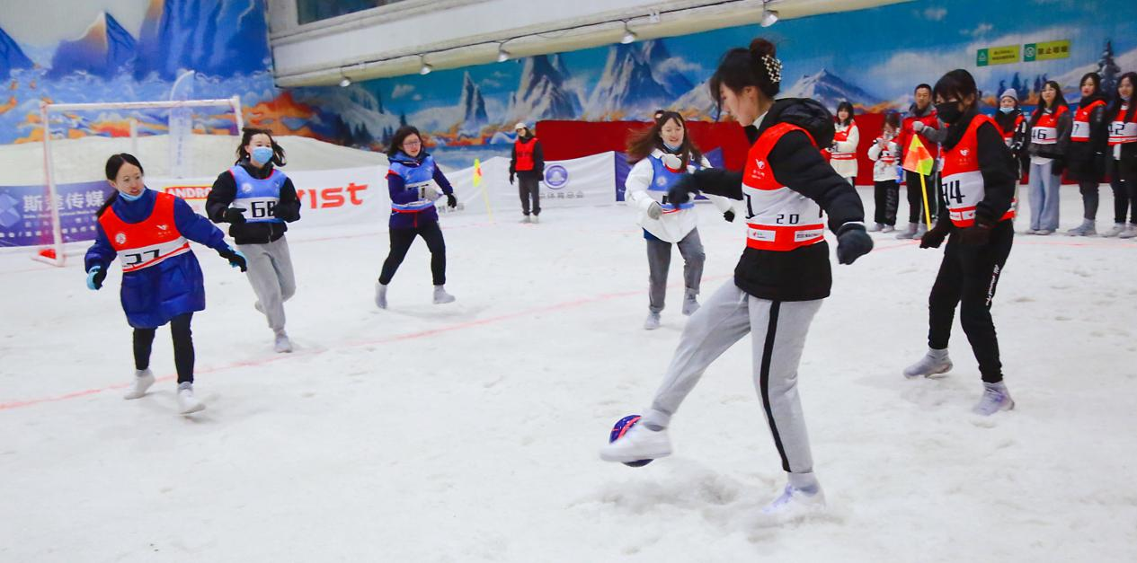 五人足球雪地赛规则及奖金_雪地五人制足球赛_五人雪地足球赛规则