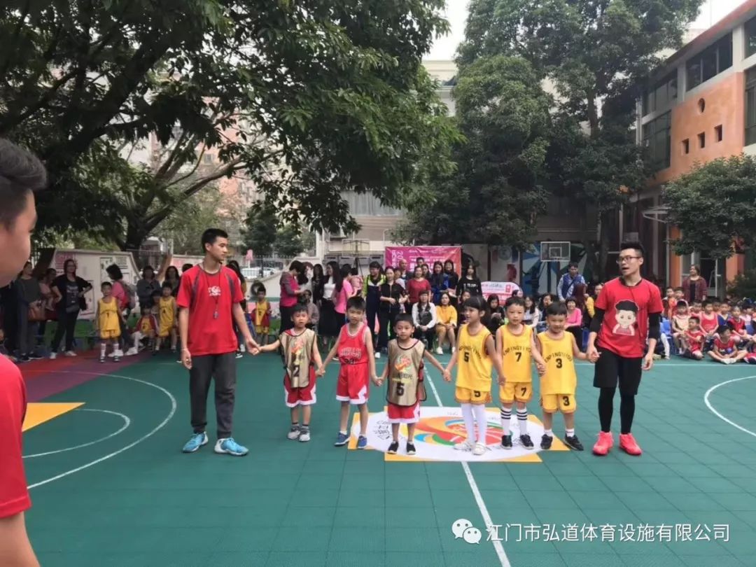 台湾篮球比赛干扰罚球规则_罚篮干扰球算几分_篮球干扰球犯规