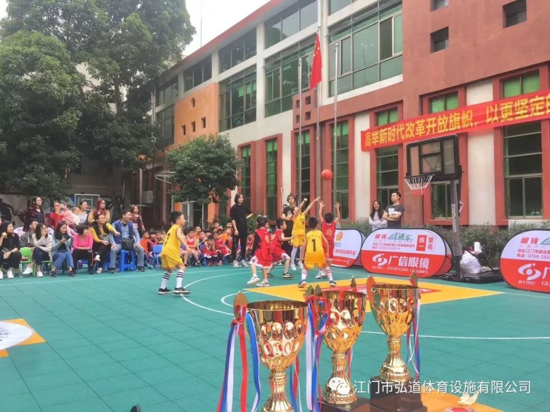 篮球干扰球犯规_台湾篮球比赛干扰罚球规则_罚篮干扰球算几分