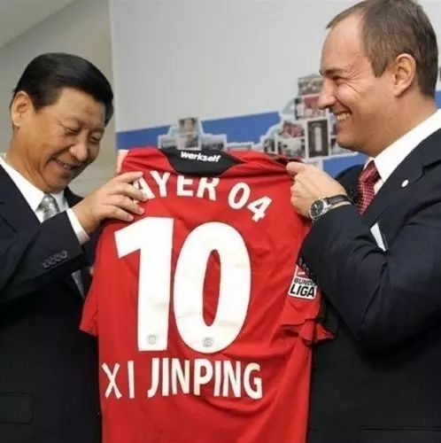 足球俱乐部把孩子的冠军改成亚军_亚洲足球俱乐部冠军_足球亚冠冠军