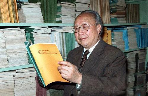 足球俱乐部把孩子的冠军改成亚军_亚洲足球俱乐部冠军_足坛亚军之王