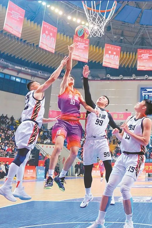 四排镇篮球赛冠军是谁_篮球冠军赛是什么意思_篮球队夺冠算几枚金牌