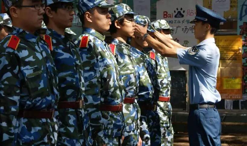 军训的时候如何_军训小技巧_军训生活的小窍门