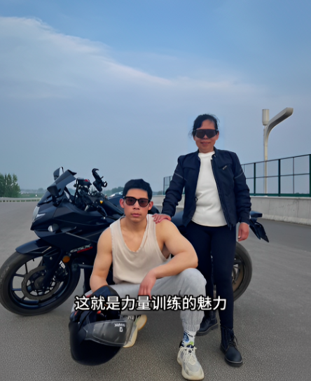 健身母亲电影_健身母亲原著小说叫什么_健身母亲