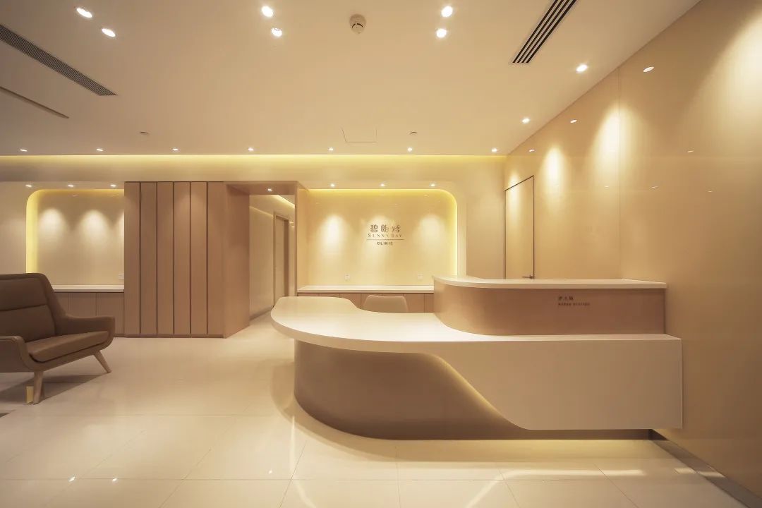 居家健身的运动方案_居家运动健身营养餐_居家健身锻炼