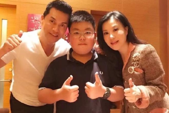 艺人健身明星香港女星有哪些_香港女星健身达人_香港明星女艺人健身