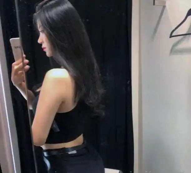 女明星和教练健身_健身房明星教练_教练健身明星女星是谁